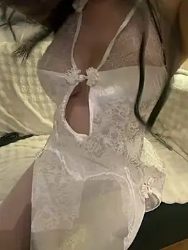 Snapshot of Mia-zhan chatting on 04/25/26, 09:23 Mia-zhan online show from 04/25/26, 09:23