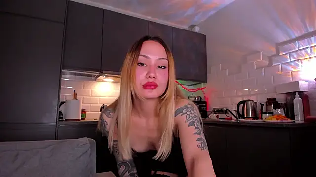 Snapshot of JessicaBeverly_ chatting on 02/07/26, 06:49 JessicaBeverly online show from 02/07/26, 06:49