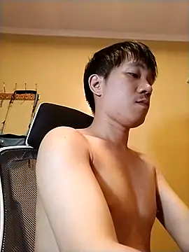 asian guy67 online show from 04/27/26, 01:53