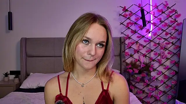 Snapshot of Ellis_Blossom chatting on 02/01/26, 08:12 Ellis Blossom online show from 02/01/26, 08:12