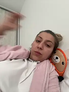 dalia0710 online show from 04/30/26, 10:44