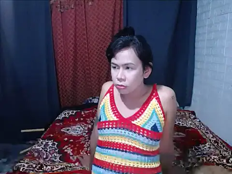 Snapshot of BriannaCruz24 chatting on 06/19/26, 12:22 BriannaCruz24 online show from 06/19/26, 12:22