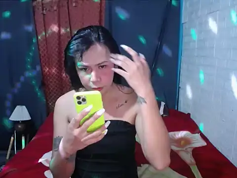 Snapshot of BriannaCruz24 chatting on 07/10/26, 11:32 BriannaCruz24 online show from 07/10/26, 11:32