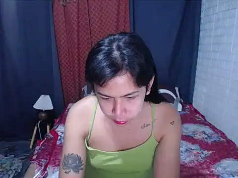 Snapshot of BriannaCruz24 chatting on 06/22/26, 12:13 BriannaCruz24 online show from 06/22/26, 12:13
