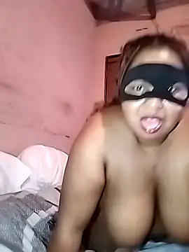 sweetpumpkin3343 online show from 01/13/26, 01:09