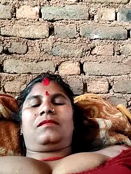 Hot di97 online show from 04/10/26, 09:05