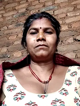 Hot di97 online show from 03/06/26, 11:00