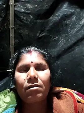 Hot di97 online show from 02/13/26, 08:42