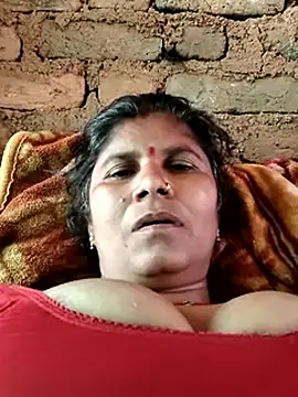 Hot di97 online show from 04/15/26, 10:43