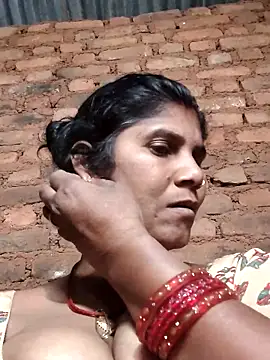 Hot di97 online show from 03/13/26, 02:22