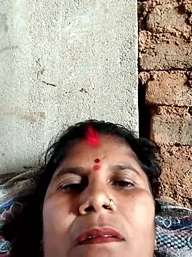 Hot di97 online show from 02/15/26, 07:51