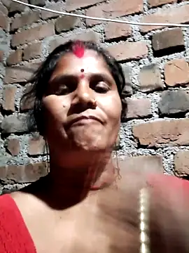 Hot di97 online show from 03/10/26, 02:43