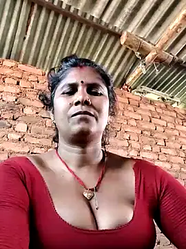 Hot di97 online show from 04/05/26, 02:40