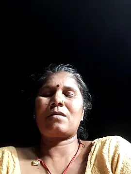 Snapshot of Hot_di97 chatting on 06/11/26, 04:37 Hot di97 online show from 06/11/26, 04:37