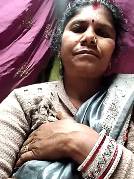 Hot di97 online show from 02/26/26, 12:54