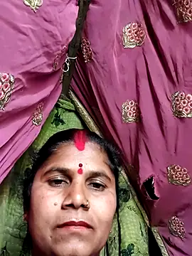 Hot di97 online show from 02/20/26, 09:11