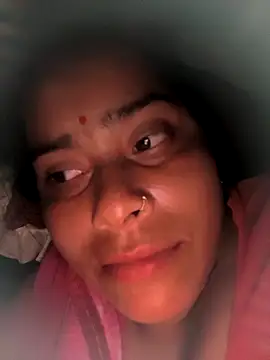 Snapshot of Hot_bh64 chatting on 03/31/26, 03:25 Hot bh64 online show from 03/31/26, 03:25