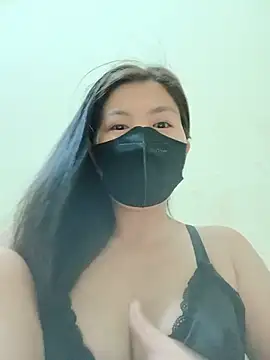 Snapshot of Lyly-68688 chatting on 07/07/26, 07:45 Lyly-68688 online show from 07/07/26, 07:45