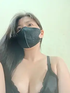 Snapshot of Lyly-68688 chatting on 07/02/26, 02:23 Lyly-68688 online show from 07/02/26, 02:23