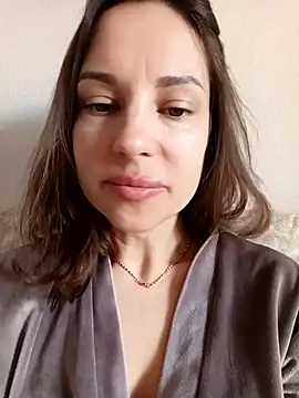 She-Moon online show from 05/04/26, 05:44