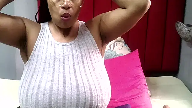 Snapshot of ClitorisBoobs chatting on 02/17/26, 11:18 ClitorisBoobs online show from 02/17/26, 11:18