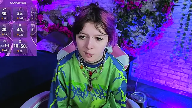 Ashley Veil online show from 04/03/26, 09:21