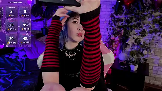 Ashley Veil online show from 02/17/26, 08:39