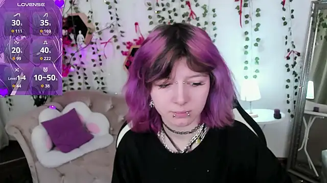 Ashley Veil online show from 04/17/26, 08:55