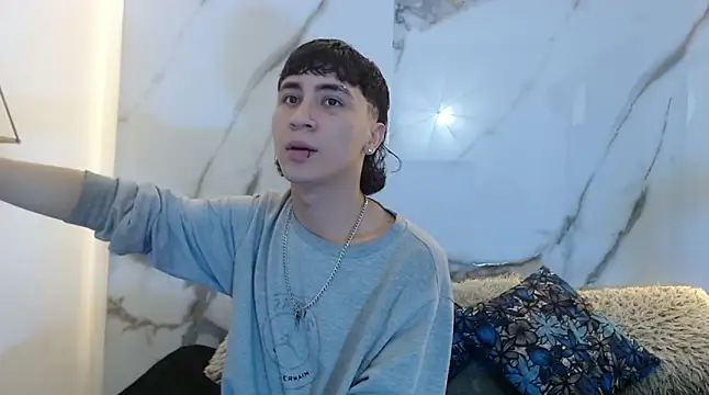 XanderGrey8 online show from 03/18/26, 07:15