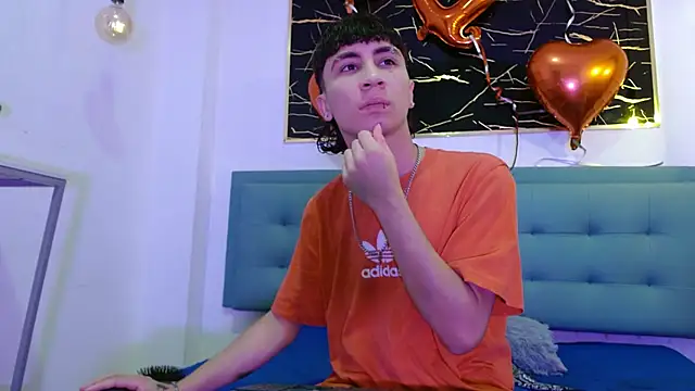 XanderGrey8 online show from 02/17/26, 07:22