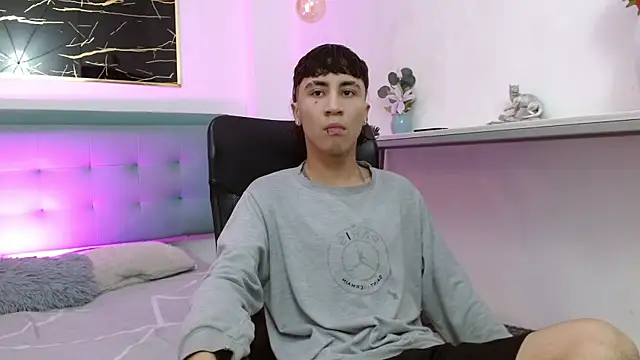 XanderGrey8 online show from 02/10/26, 07:24