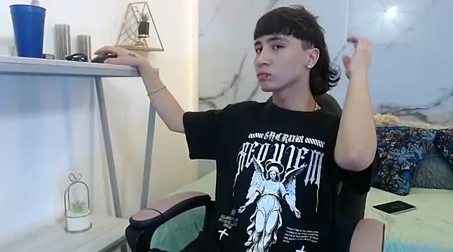 XanderGrey8 online show from 04/05/26, 07:20