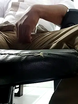 Antony-5045 online show from 04/09/26, 11:44