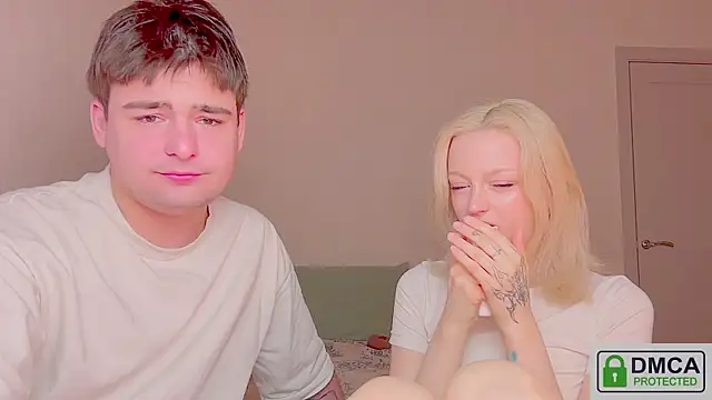 your molly mark  online show from 04/04/26, 04:19