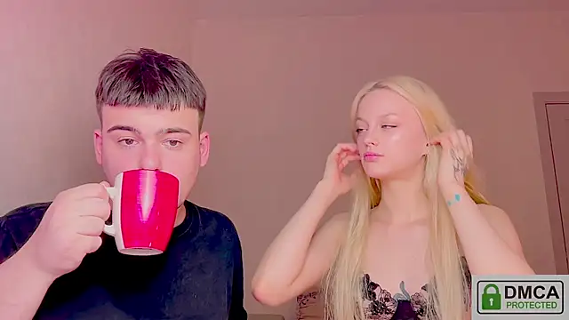 your molly mark  online show from 04/17/26, 07:28