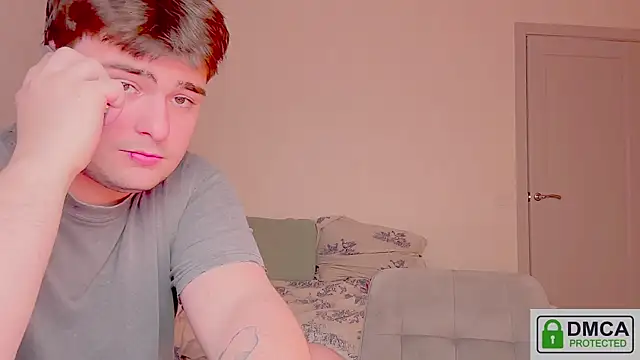 your molly mark  online show from 04/05/26, 04:57