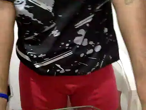 Snapshot of Tito_12_ chatting on 01/13/26, 03:43 Tito 12 online show from 01/13/26, 03:43