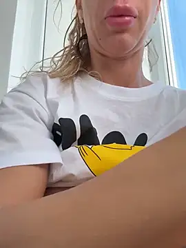 Missolevelvet online show from 03/26/26, 09:29