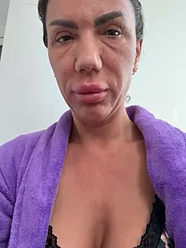 Missolevelvet online show from 03/30/26, 09:33