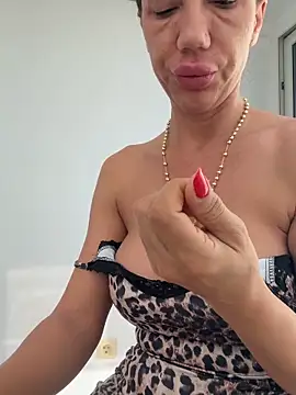 Missolevelvet online show from 04/15/26, 07:25