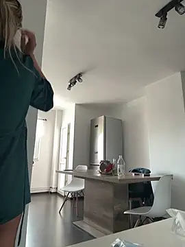 Missolevelvet online show from 05/08/26, 07:23