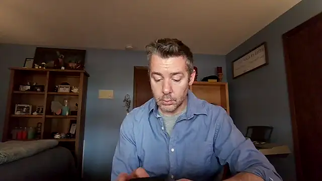 chrisw8140 online show from 03/10/26, 06:23