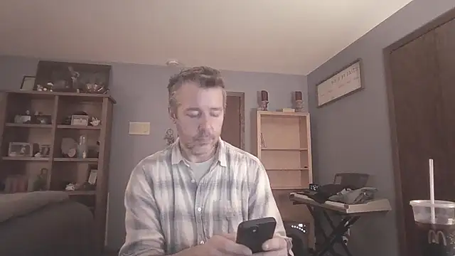 chrisw8140 online show from 03/20/26, 04:24