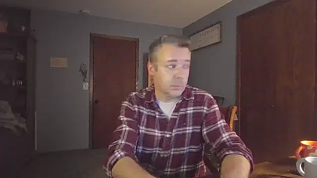 chrisw8140 online show from 04/15/26, 02:06