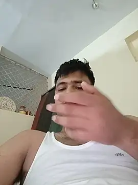 Snapshot of allumatar chatting on 05/20/26, 10:12 allumatar online show from 05/20/26, 10:12
