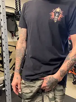 Snapshot of brngitdwn chatting on 02/14/26, 03:56 brngitdwn online show from 02/14/26, 03:56