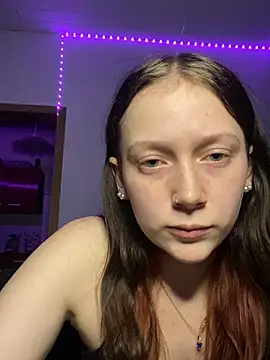 Snapshot of YoungLisaa18 chatting on 02/16/26, 07:56 YoungLisaa18 online show from 02/16/26, 07:56