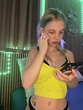 Snapshot of bellezza0 chatting on 02/09/26, 07:01 bellezza0 online show from 02/09/26, 07:01