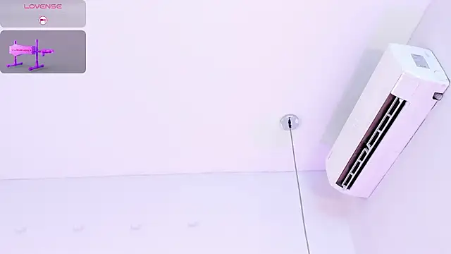 Meeganfoox online show from 02/04/26, 03:56