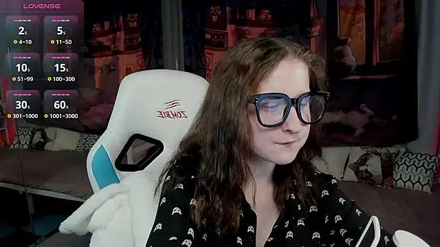 Snapshot of KiraDuvall chatting on 02/05/26, 05:09 KiraDuvall online show from 02/05/26, 05:09